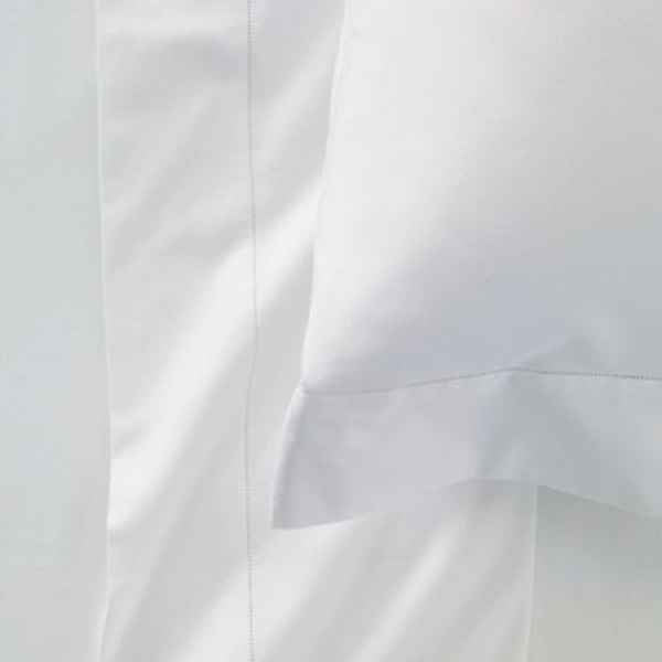 Villetta Flannel Fitted Sheet by Sferra