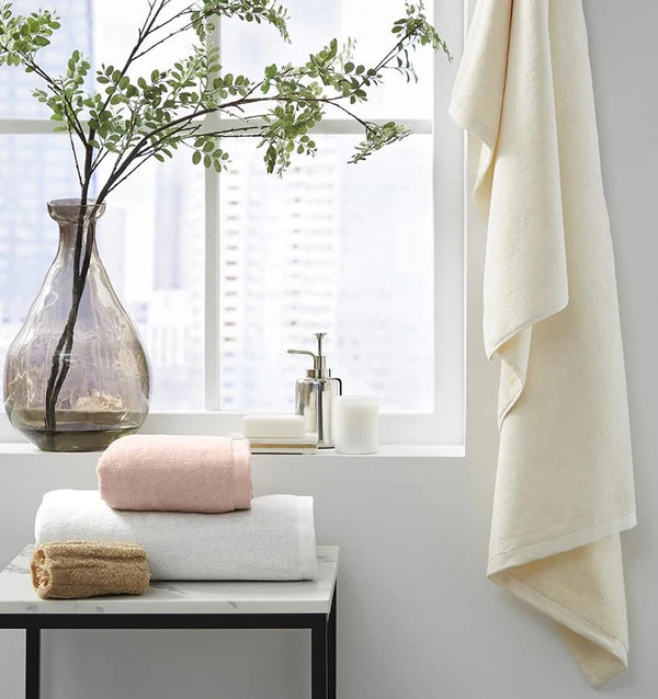 Canedo Towel by Sferra