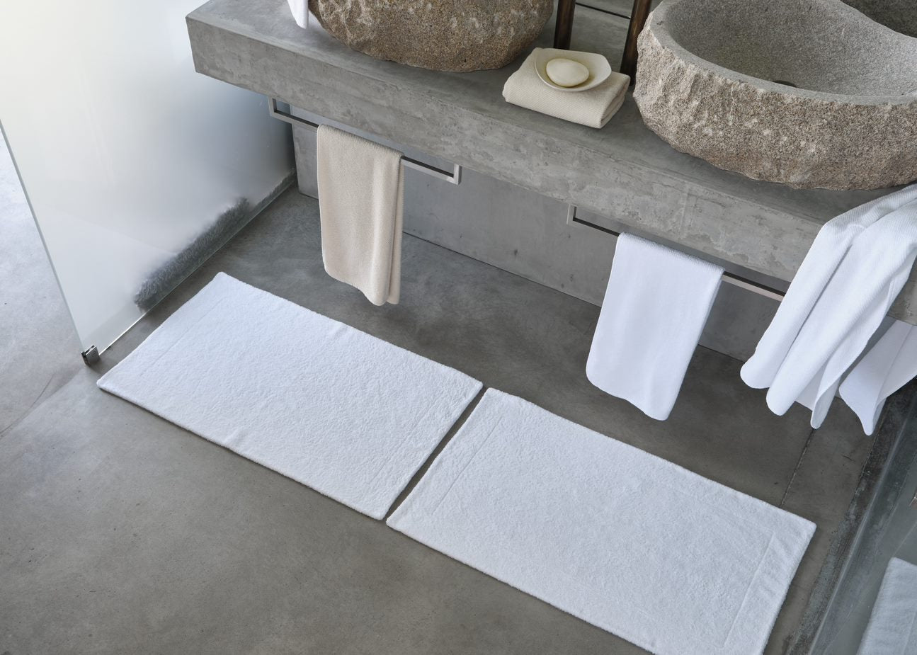 Double Tub Mat 20x31" by AH