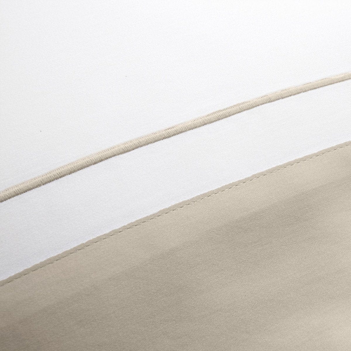 Flat Sheets Lutece Flat Sheet by Yves Delorme King / Pierre Yves Delorme