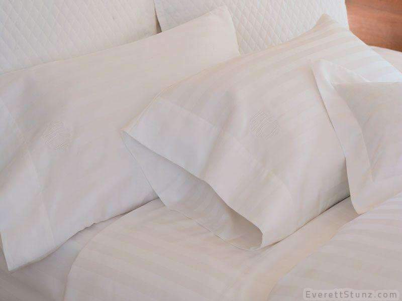 Fitted Sheets Duet II Fitted Sheet by Peacock Alley Peacock Alley