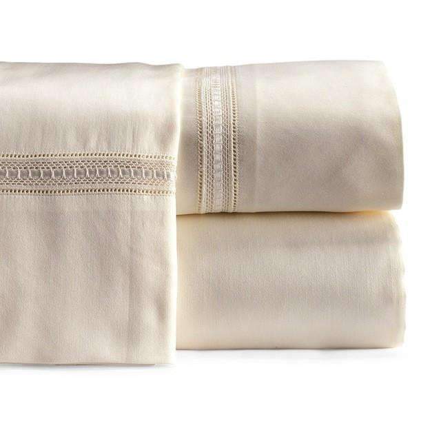 Flat Sheets Diamante Flat Sheet by Sferra Sferra