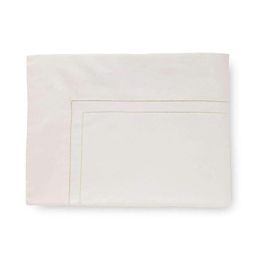 Flat Sheets Finna Flat Sheet by Sferra Twin 74x114 / Ivory Sferra