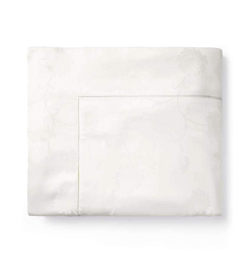 Flat Sheets Giza 45 Jacquard Flat Sheet by Sferra Queen 96x114 / Ivory Sferra