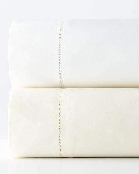 Flat Sheets Milos Flat Sheet by Sferra Sferra