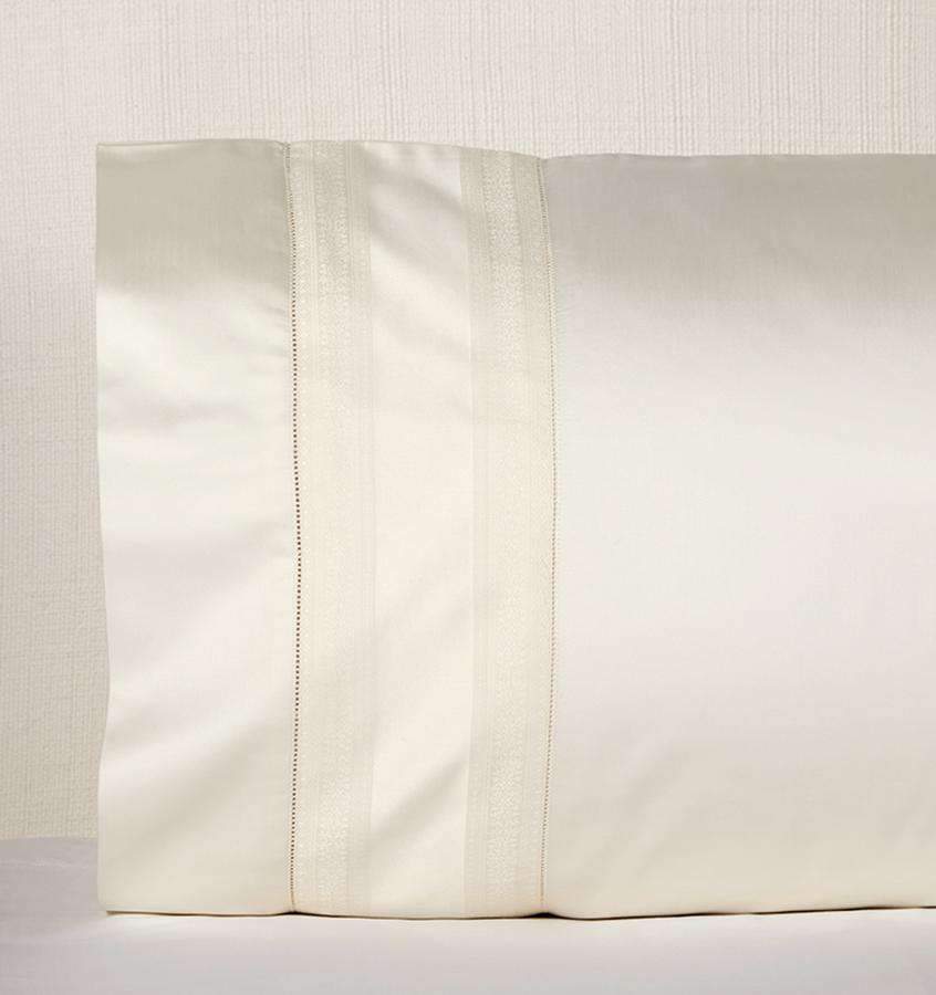 Pillowcases Capri Pillowcase Pair by Sferra Standard 22x33 / Ivory Sferra