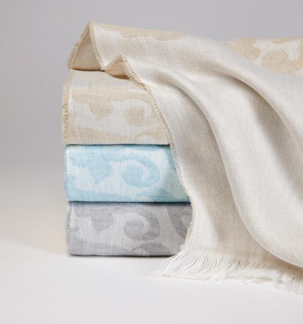 Throws Lassia Linen Throw by Sferra Sferra