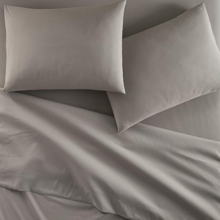 White HOTEL COLLECTION Closeout! Hotel Collection Plume 20 Square