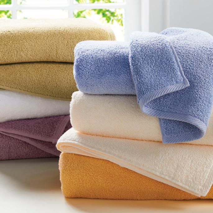 Long-Staple 100% Cotton Bath Towel, Red / Standard